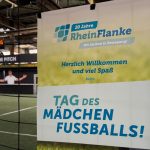 Tagdesmaedchenfussbsall